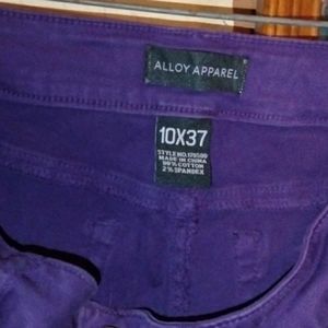 I lost a lot of weight and they don't fit men